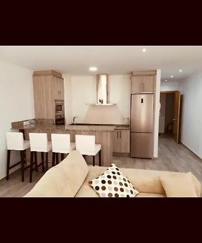 Centro Izqda Daire Noia